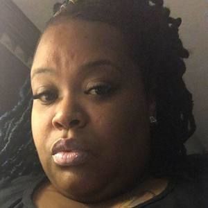 Meet your Posher, Toia